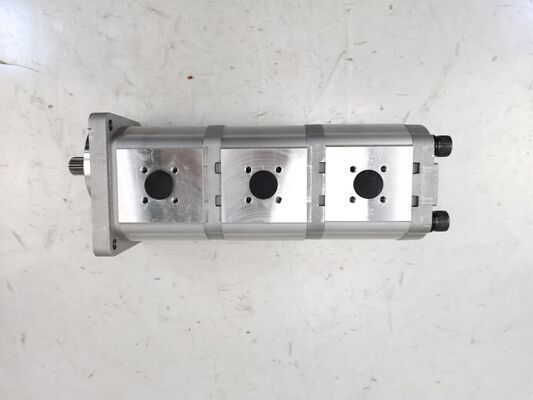 calidad  3 Stage Hydraulic Gear Pump 16+16+16-10T-R High Quality  Iron and Aluminum alloy materials  Range for Construction Machinery Factory Supply Hydraulic Spare Parts fábrica