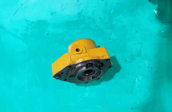 113-15-00270 PUMPA ASS'Y KOMATSU Partes D21A D21P D21PL D21Q, D21S D31A D31E D31P D31PL D31Q D31S
