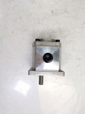 Capa de hierro fundido 704-12-26311 Bomba de engranaje hidráulica para maquinaria agrícola Partes hidráulicas