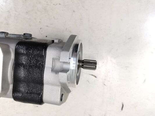 Bomba de engranajes hidráulica 23A-60-11102/KFP4-27+17 R 10T Bomba de aceite de engranajes de grado industrial Material de aleación Repuestos hidráulicos Garantía de un año