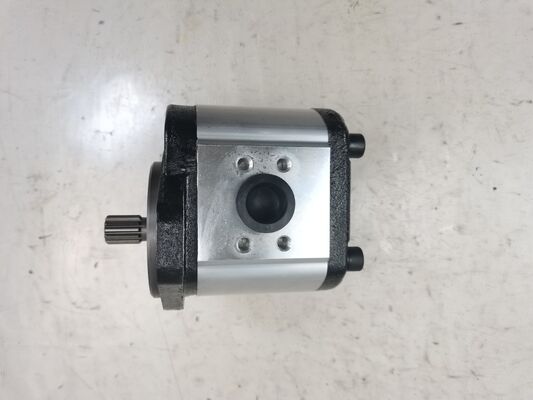 Personalice la bomba de engranajes hidráulica 1511 379 032 con 13 dientes 32 cc 36 cc 46 cc Flujo de velocidad Bomba de engranajes de aceite de hierro fundido para equipos pesados ​​de construcción