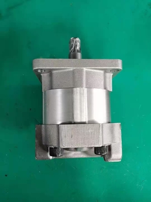 705-22-28310 la bomba de engranaje de KOMATSU acarrea el peso de HD465 HD605: 4,592 kilogramos